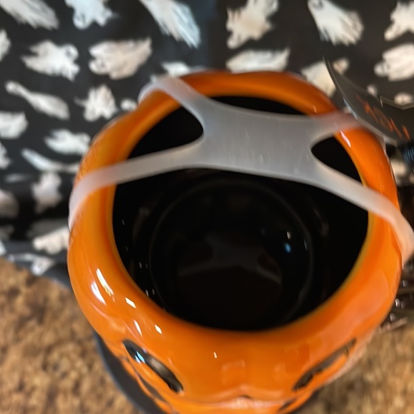 Broomstick Halloween stacker mug - Picture 2 of 3